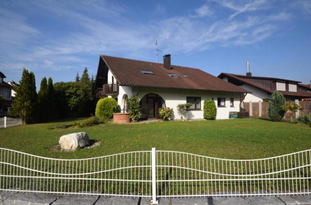 Gemuetlich Wohnen In Messenaehe, Feenzian Apartment Friedrichshafen Exterior foto